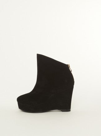 scarlet black None