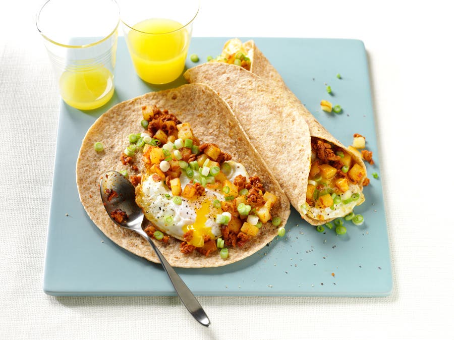 chorizo_y_papas_breakfast_burritos.jpg Chorizo y Papas Breakfast Burritos