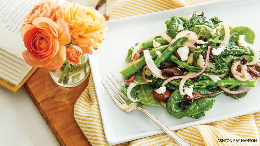 Warm Spinach and Asparagus Salad with Fennel Vinaigrette Recipe