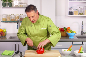 How to Slice Bell Peppers Like a Chef