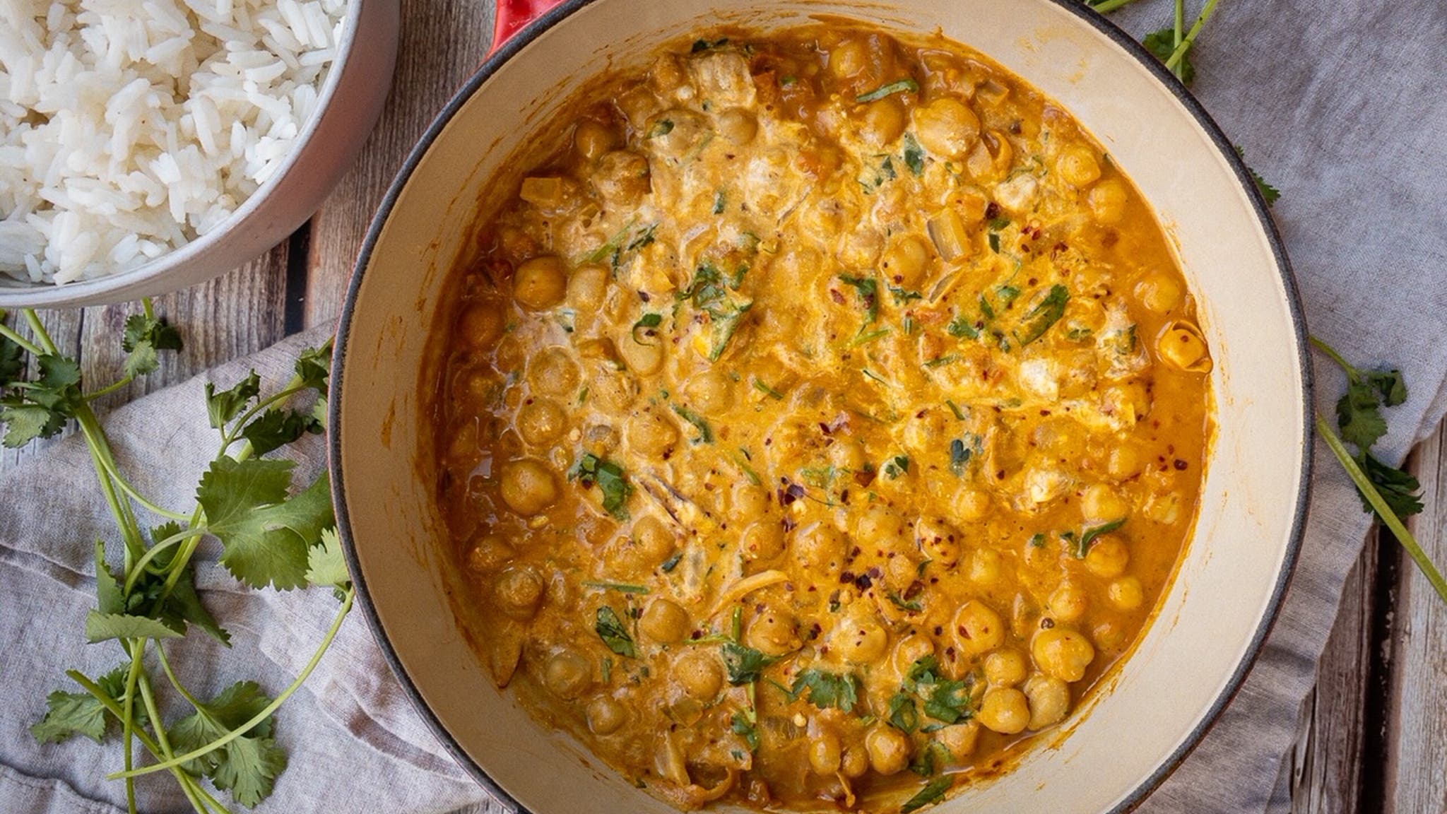 Close up of a pot of Instant Pot creamy chickpea curry