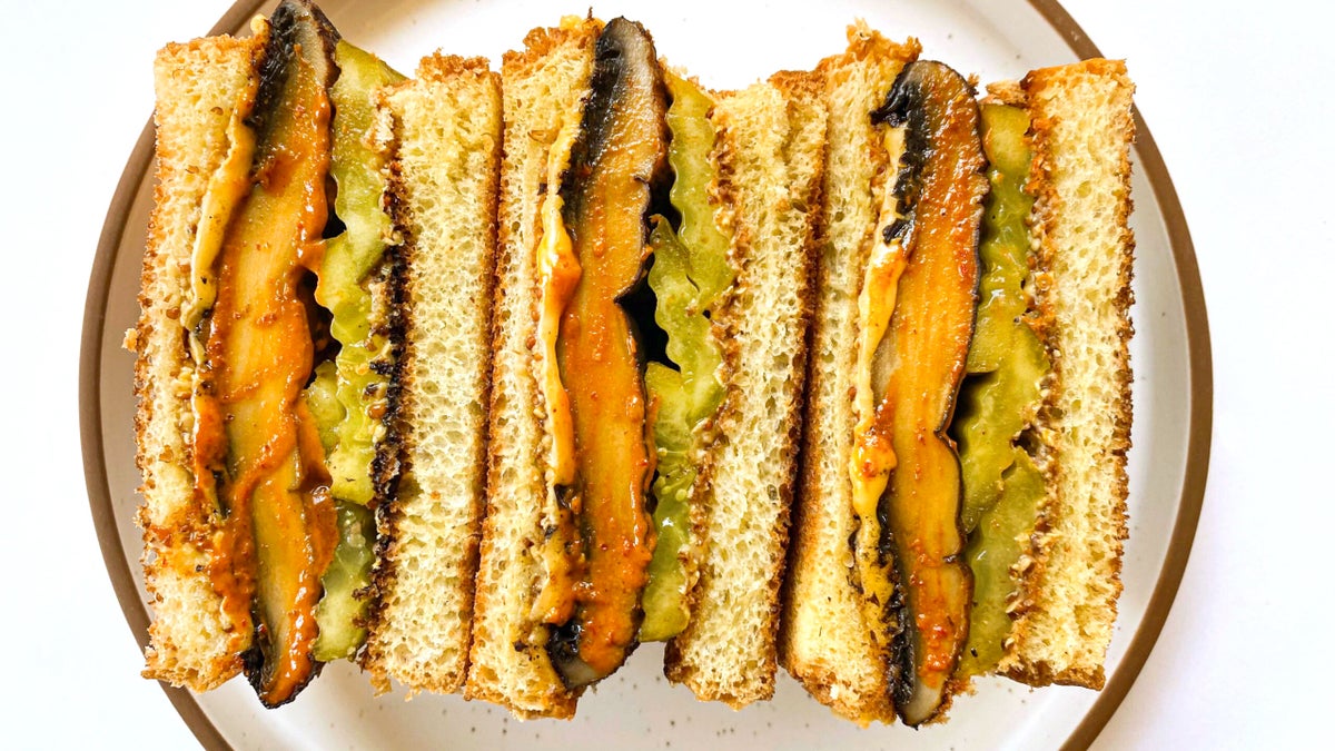 Grilled Portobello Sandwich Recipe with Chipotle Marinade